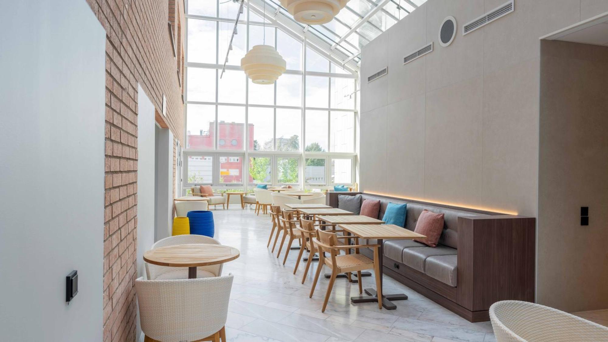 Отель Voco Stockholm - Kista By Ihg Экстерьер фото