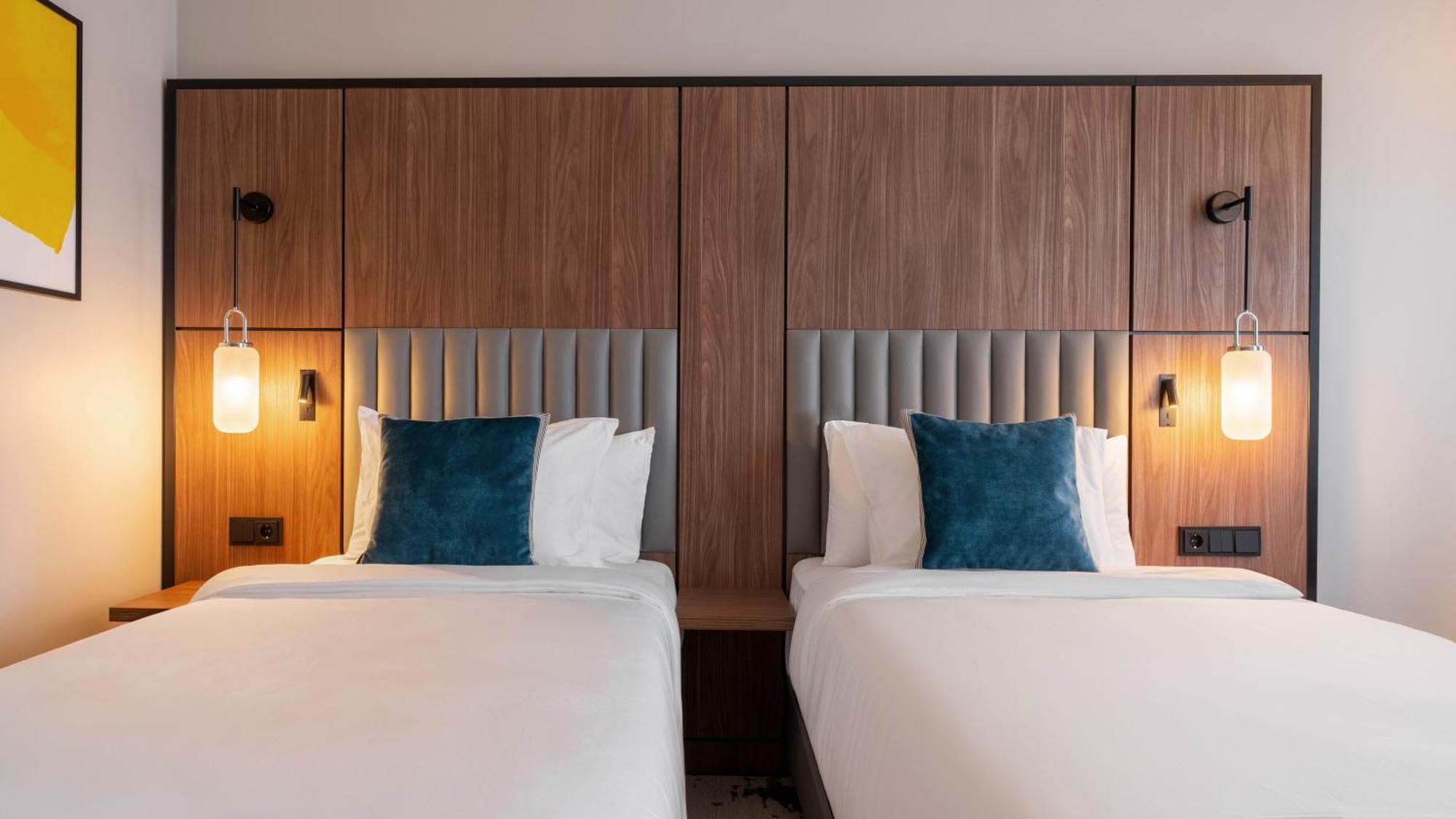 Отель Voco Stockholm - Kista By Ihg Экстерьер фото